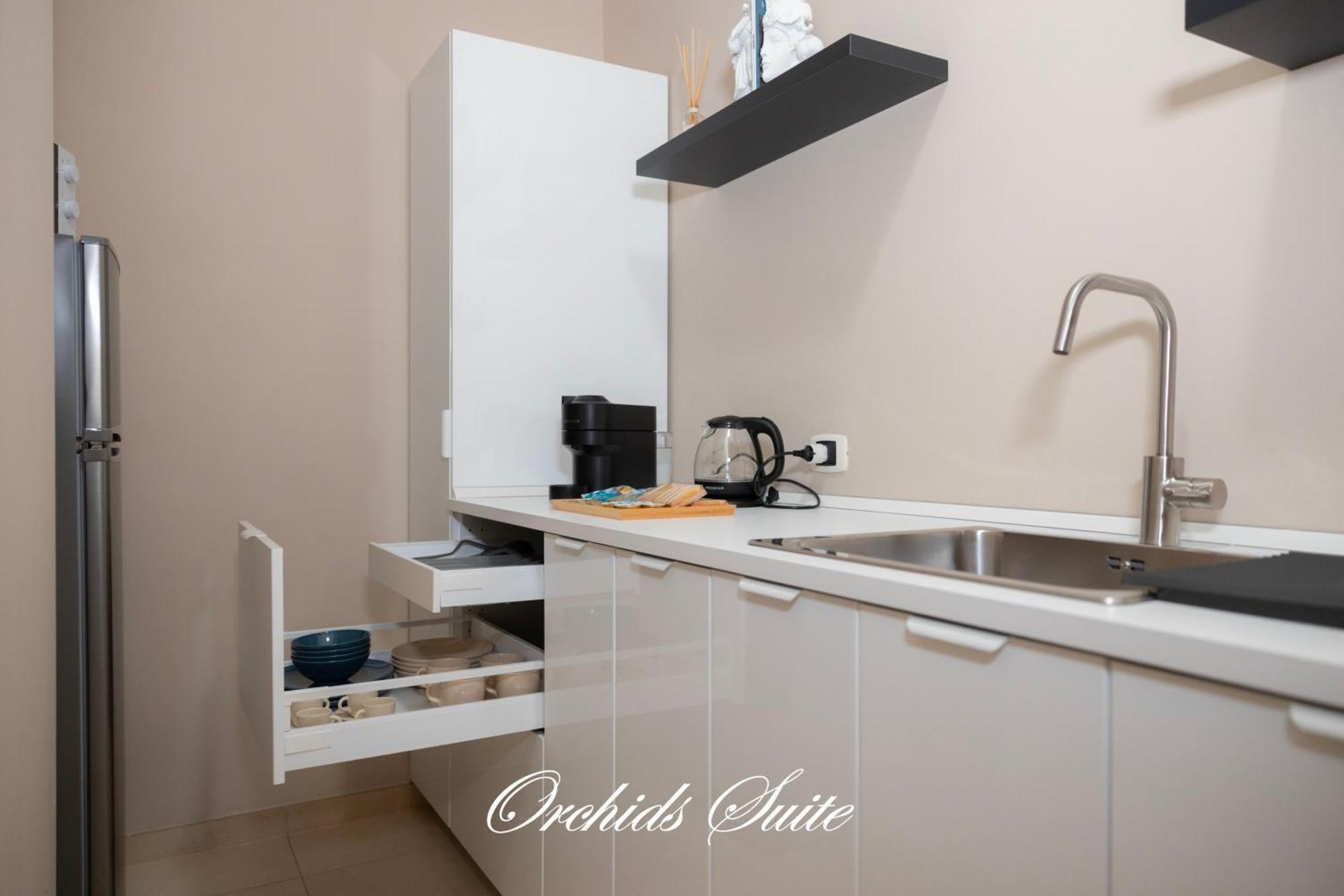 Orchids Suite Bari Esterno foto