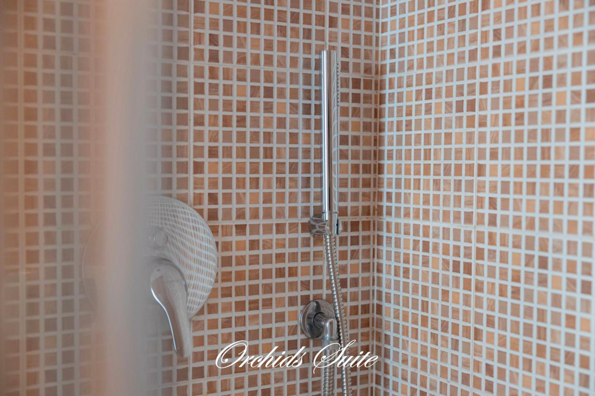 Orchids Suite Bari Esterno foto